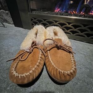 LL BEAN Brown Suede Wicked Good Moccasins Slippers Sheepskin Lined Womens 8 Wide